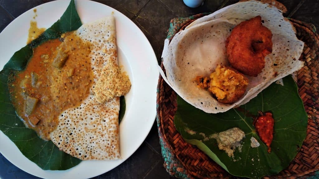 Food in Sri Lanka; vadai 